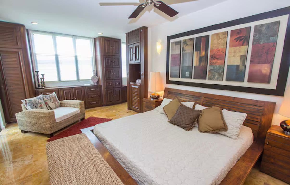 3 Floor Beach Penthouse