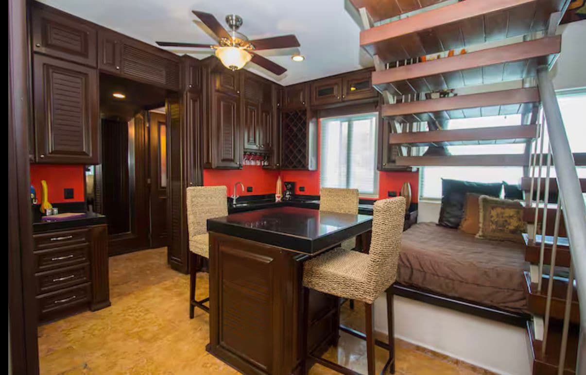 3 Floor Beach Penthouse