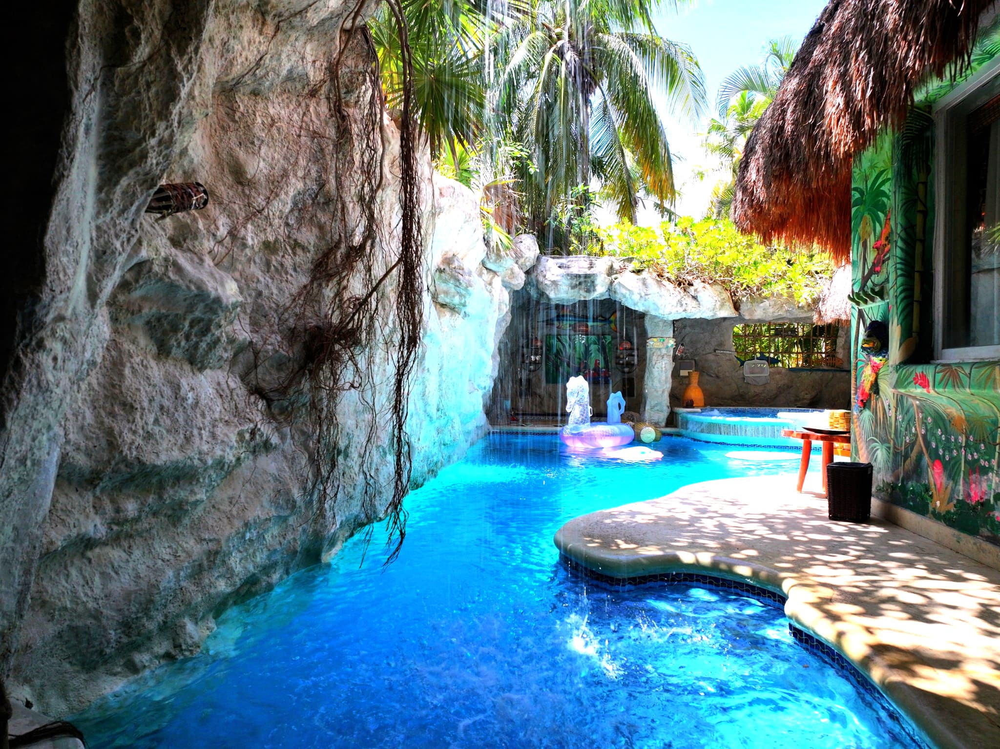 Exotic Grotto Pool Villa